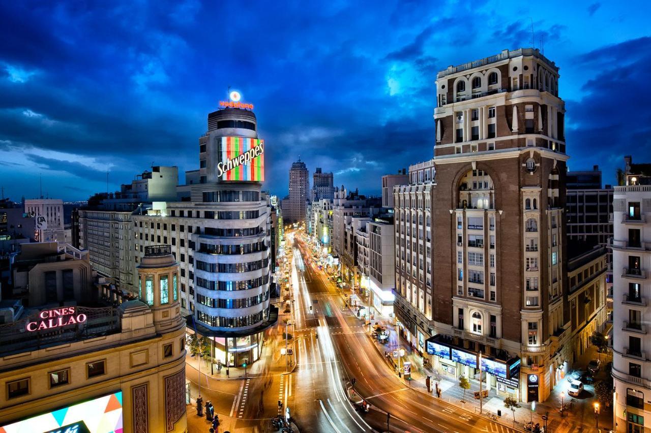 Gran Via Valverde Apartaments & Rooms Parking Madrid Exteriör bild