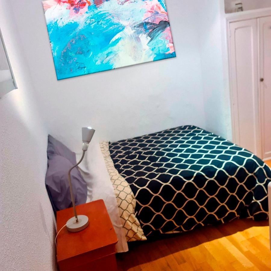Gran Via Valverde Apartaments & Rooms Parking Madrid Exteriör bild