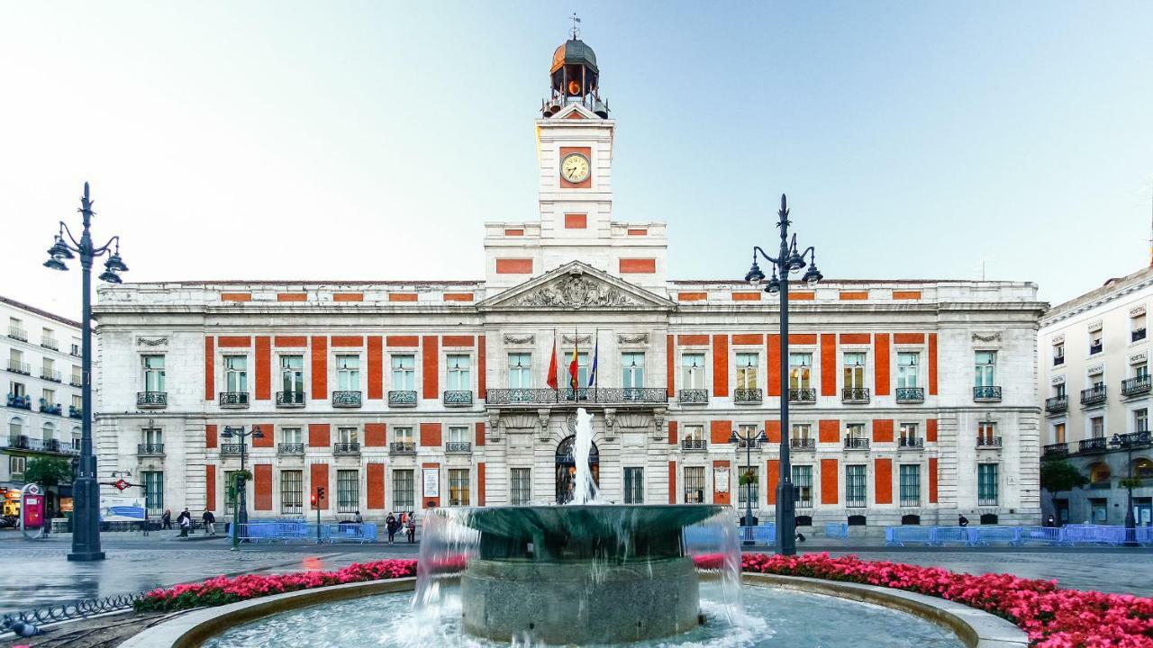 Gran Via Valverde Apartaments & Rooms Parking Madrid Exteriör bild