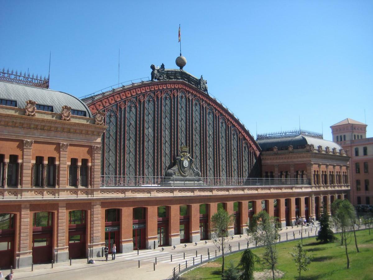 Gran Via Valverde Apartaments & Rooms Parking Madrid Exteriör bild
